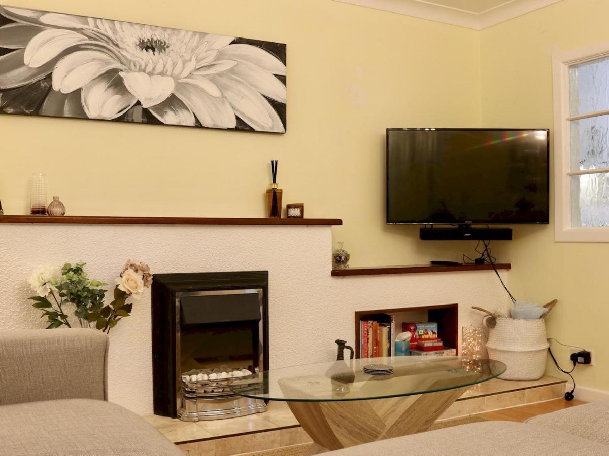 Holiday home Cosy Church Cottage, St Marychurch,