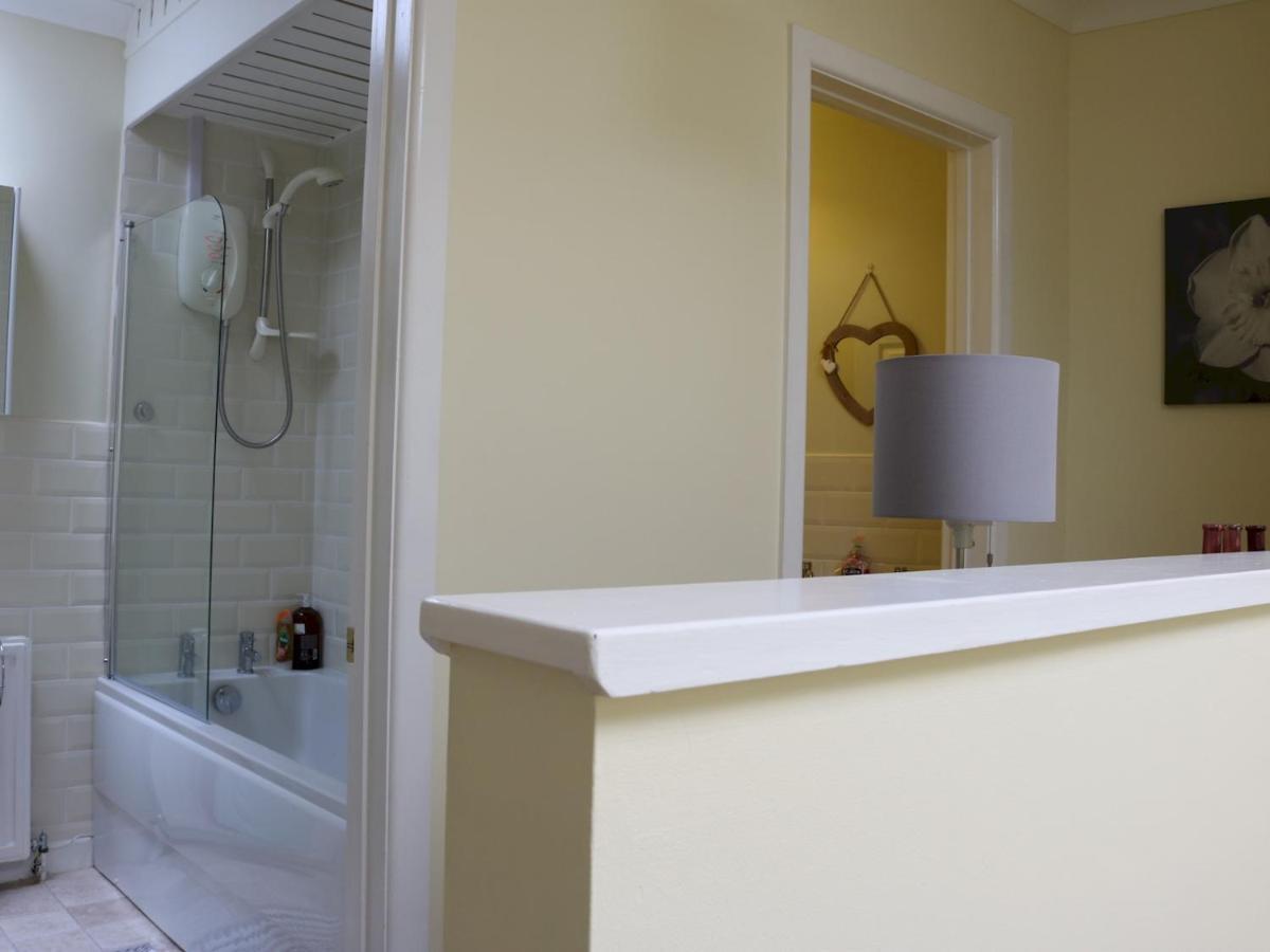 Cosy Church Cottage, St Marychurch, *
