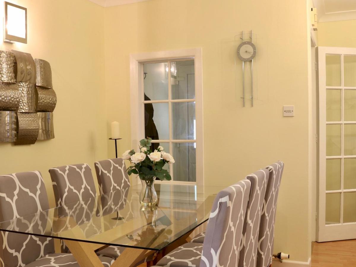 Cosy Church Cottage, St Marychurch,
